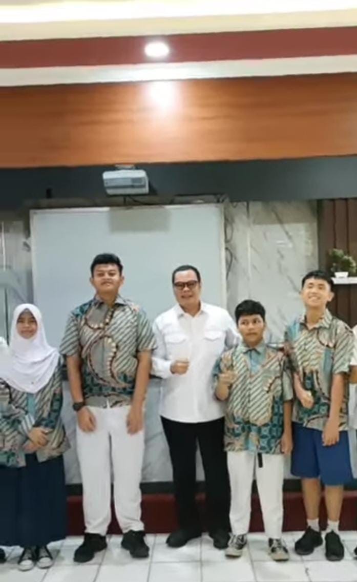 PELEPASAN KEPADA SISWA/I SMP KOTA SERANG YANG LOLOS KE SEMIFINAL LOMBA OSN TINGKAT NASIONAL